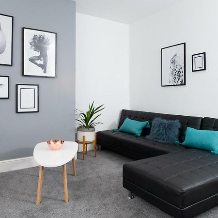 Myuksuites Кингстън ъпон Хъл Екстериор снимка